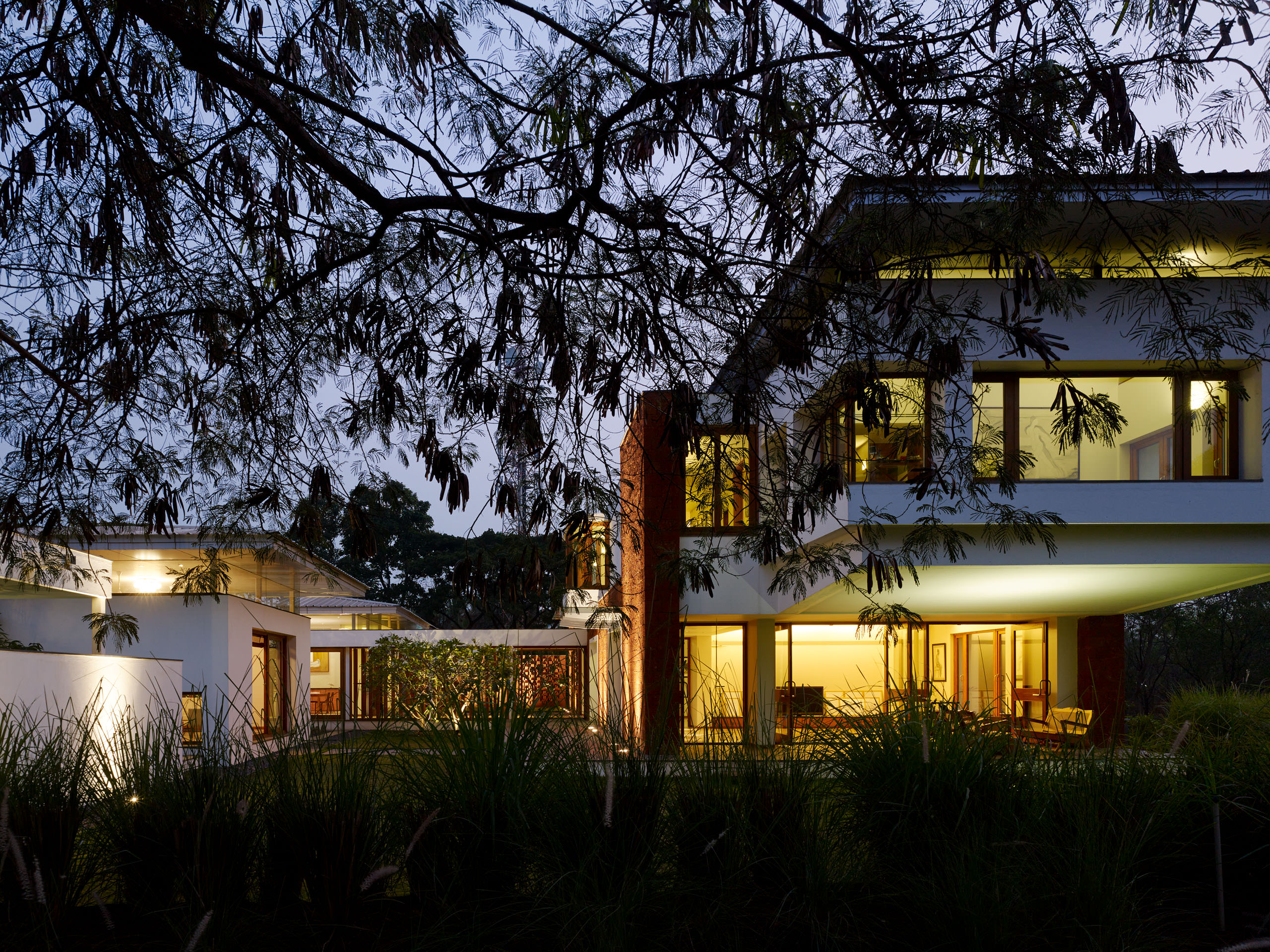 E13430 ALPA 036782 j2560